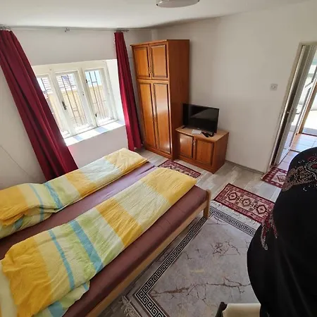 Apartment Ab- 1
